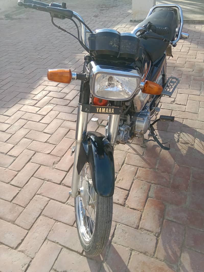 Yamaha Junoon 100cc. WhatsApp. 03085831111 1