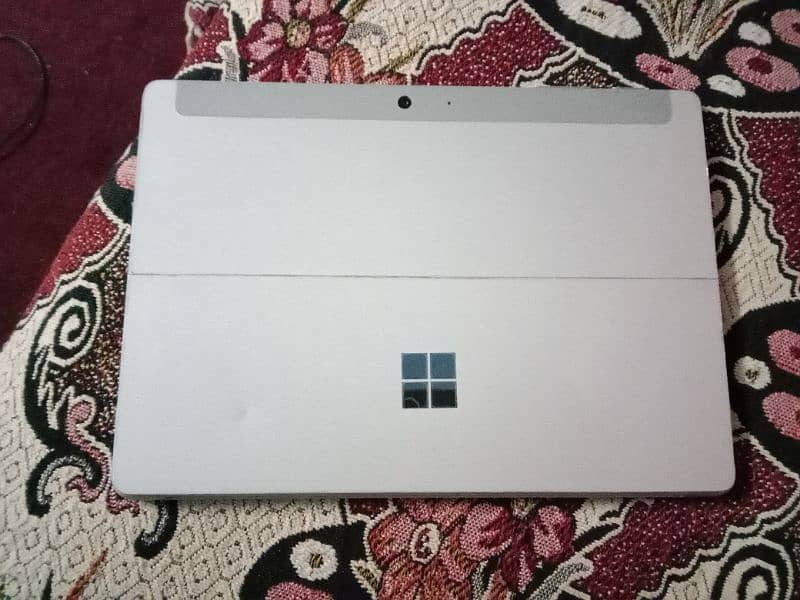 Microsoft surface Go 4