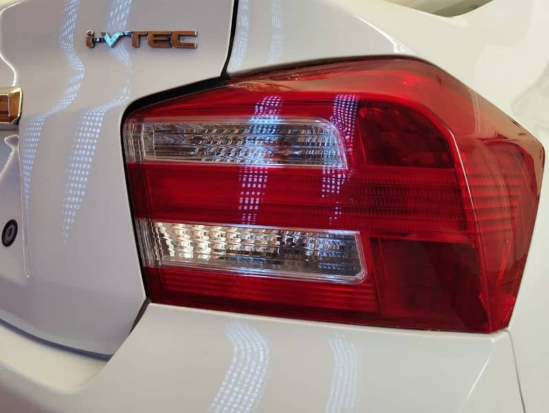 Honda City IVTEC 2018 17