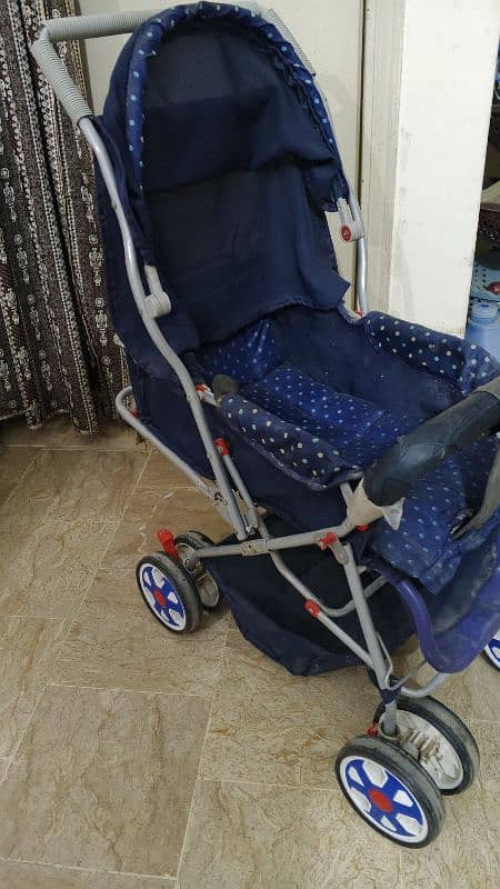 Baby pram slightly used for sale 3