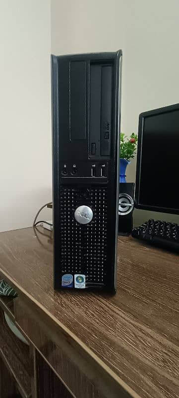 Dell Core 2 Duo Optiplex 755 with 17 inch LCD 0