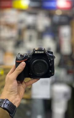 Nikon 750 only body