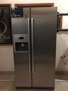 SIEMENS DOUBLE DOOR FRIDGE