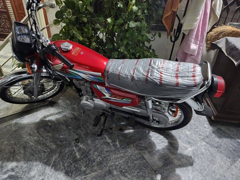 HONDA 125 FOR SALE LIKE ZERO METER 3