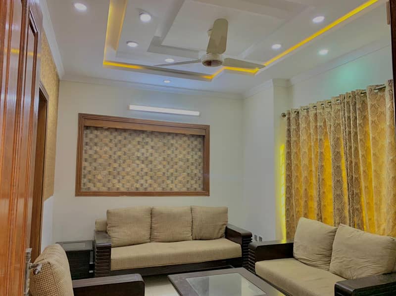 Stunning And Affordable Upper Portion Available For Rent In Bahria Town Phase 8 9