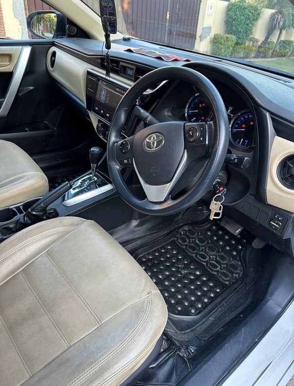 Toyota Corolla Altis 2019 4