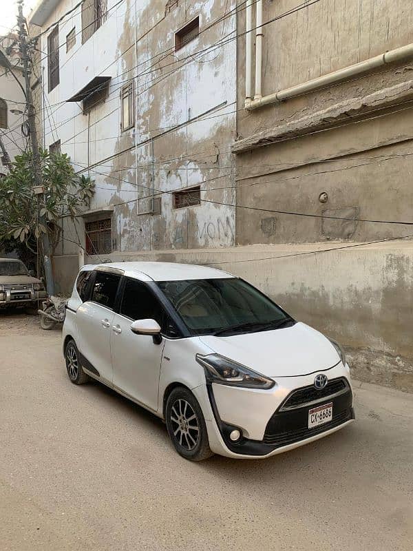 Toyota Sienta 2015 registered 2018 full option 8