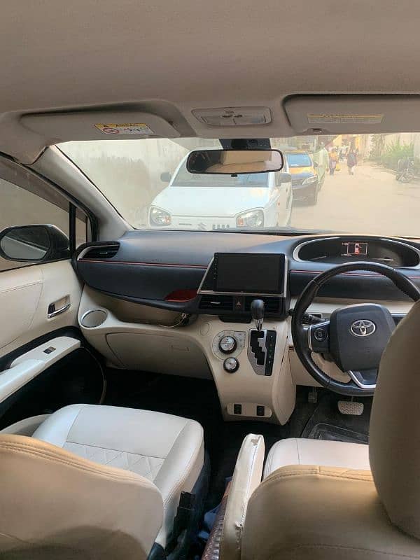 Toyota Sienta 2015 registered 2018 full option 10