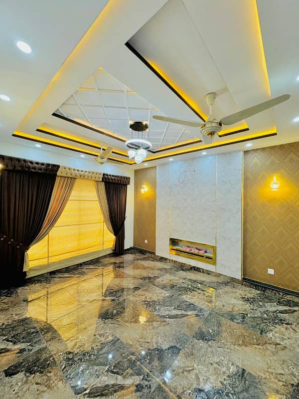 10 Marla Modern House with Reasonable Demand is for Sale in Bahria Town Rafi Block 5