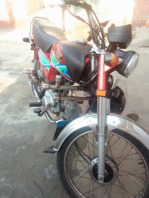 Honda cd70 3