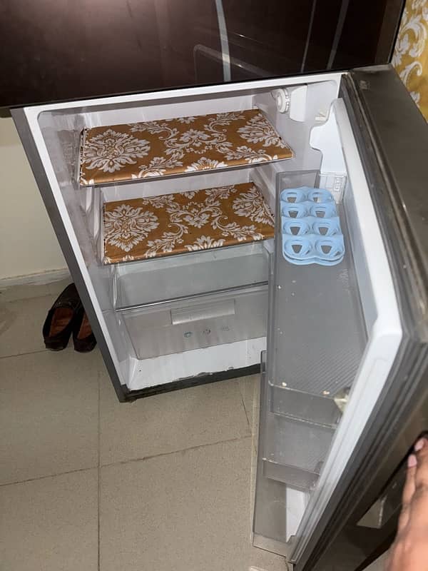 Freezer used and condition 100 good 2