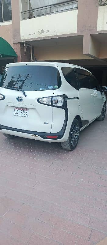 Toyota Sienta 2016 4