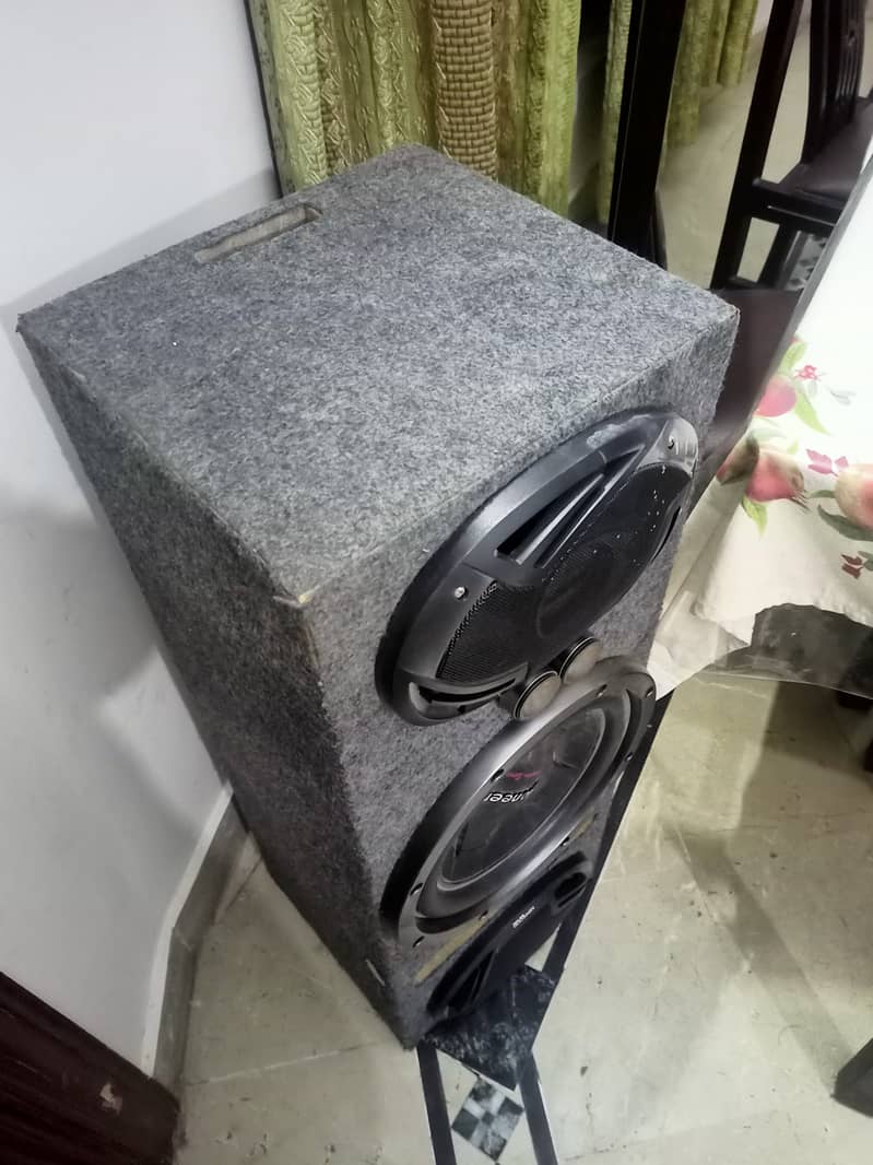 A brand new amplifier with pioneer woofer 7