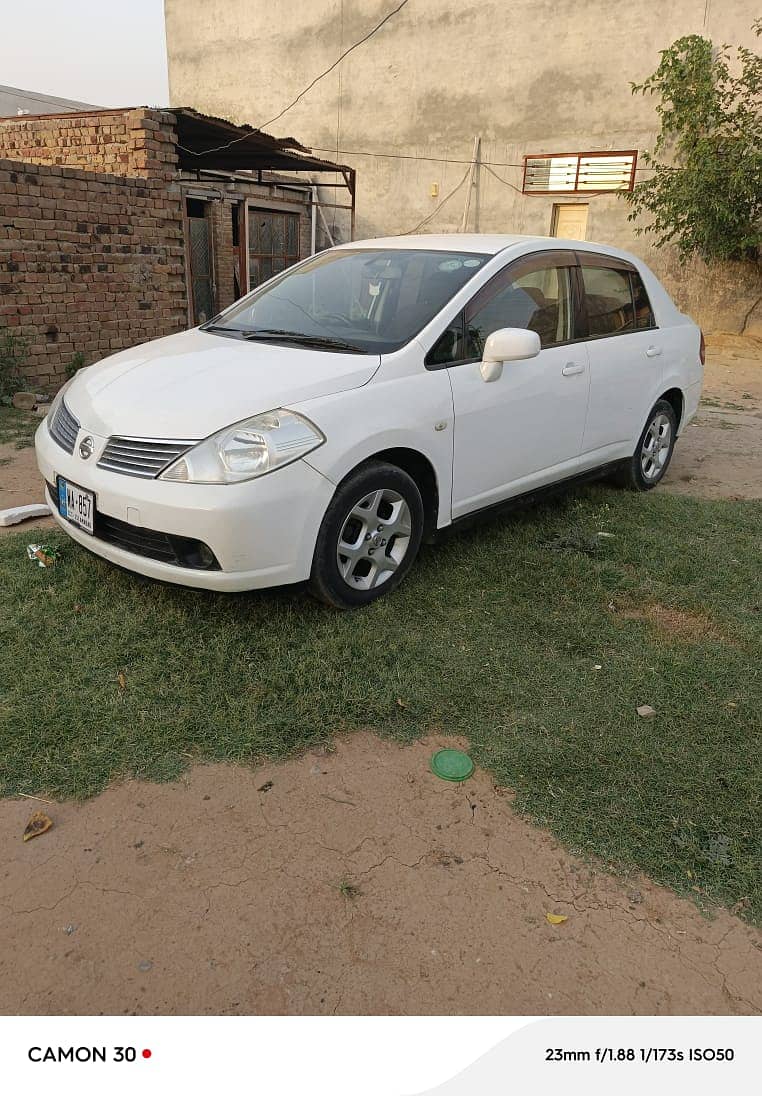 Nissan Tiida 2007 1.5s 1