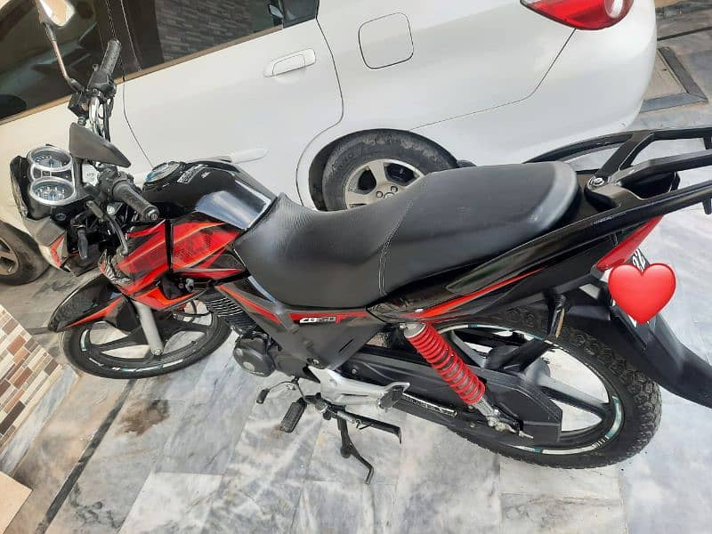 Honda CB 150 F 3