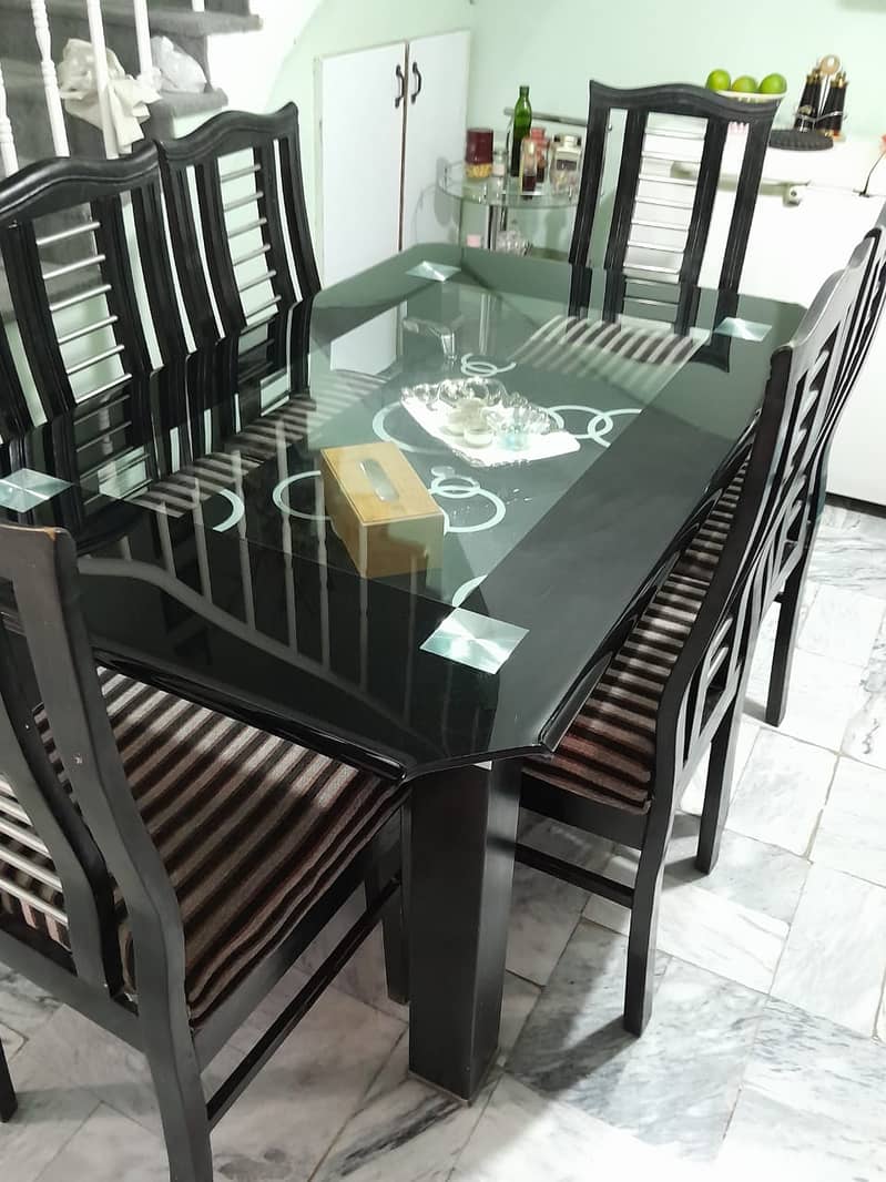 Dinning table with six chairs 4