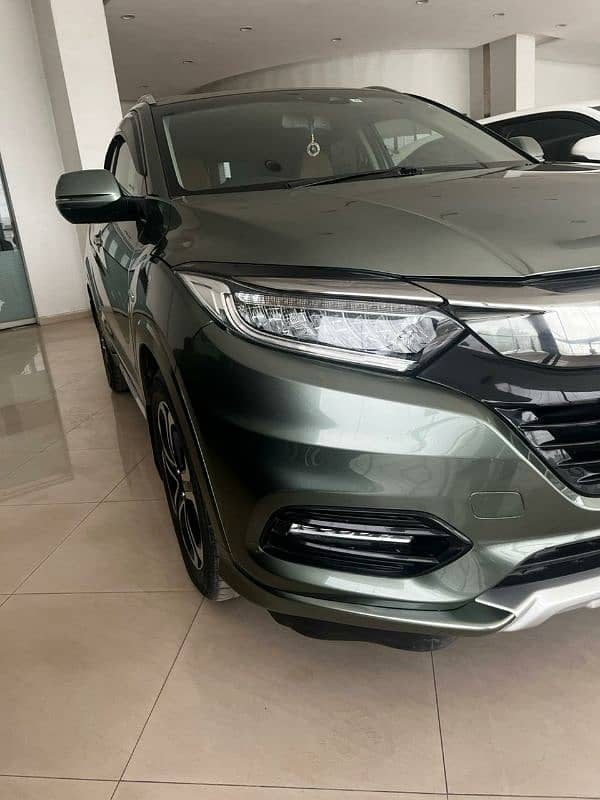 Honda Vezel Full option 19/24 10