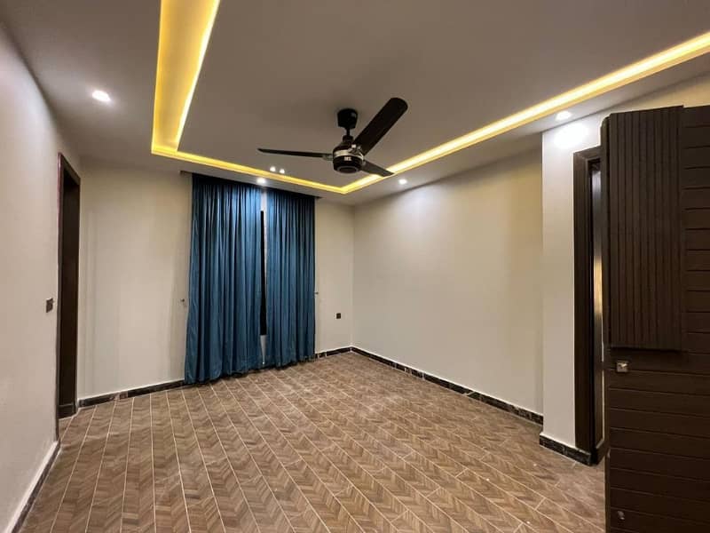 10 Marla Spacious House Available In Citi Housing Society For Sale 12