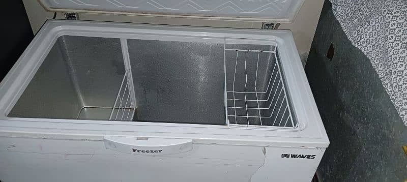 waves deep freezer 2years used only in good condition 3