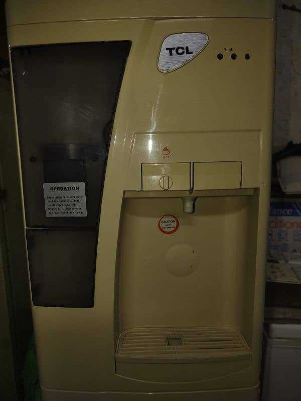 TCL Water Despenser Brand New Condition 1