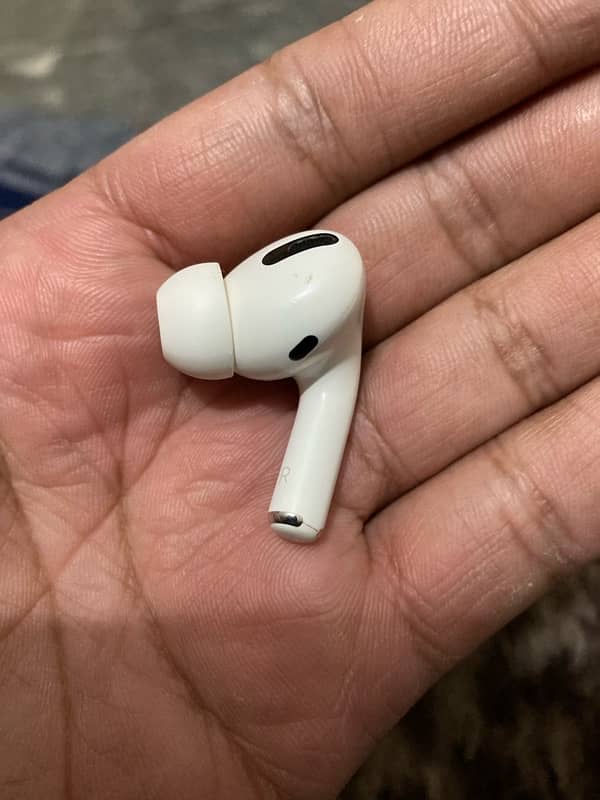 Apple Airpods Pro-1 without Charging case 3