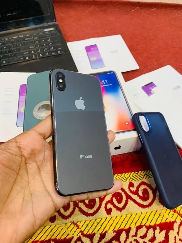 iPhone X 64gb pta approved all ok 0