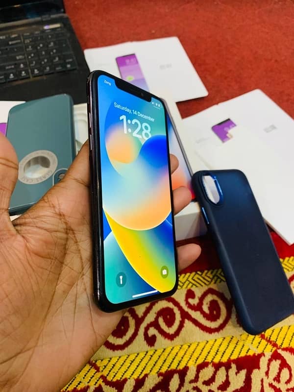 iPhone X 64gb pta approved all ok 1