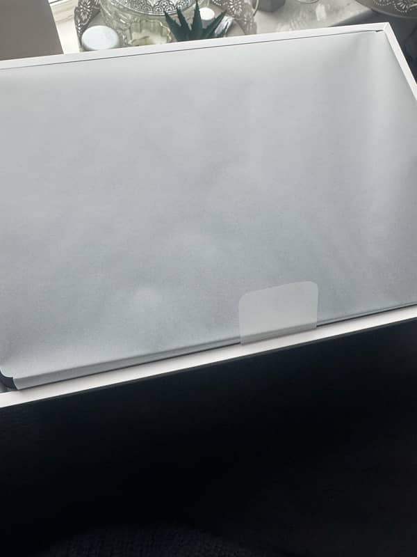 Macbook Air M3 - 256/16 - Midnight - Brand New 3