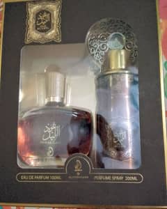 Dubai men's women both perfume  oud is original