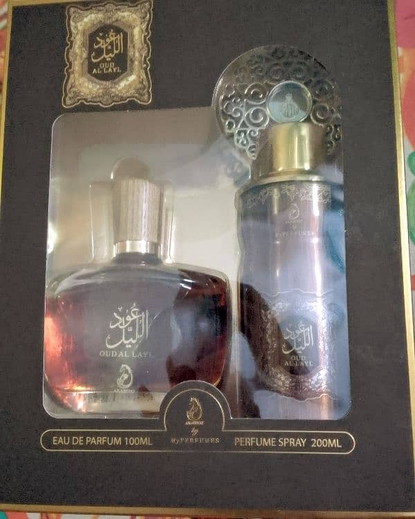 Dubai men's women both perfume  oud is original 0