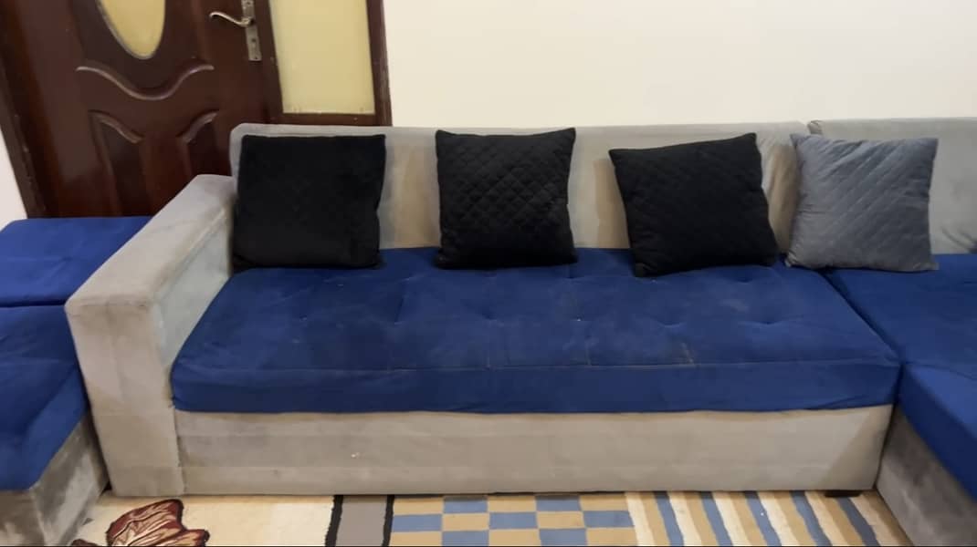 Used L Shaped 3 Seater Sofa Set With Matching 2 Shape Ottomans 3