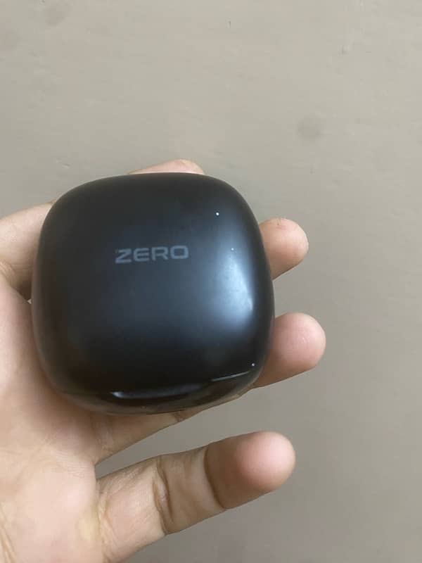 Zero Astro Earbuds 1