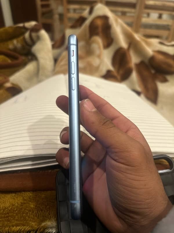 iphone XR Non pta e and physical sim working 2