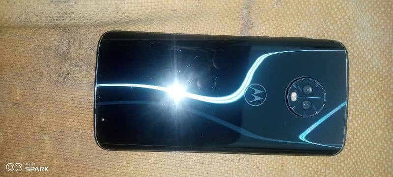 Motorola G6 plus 0