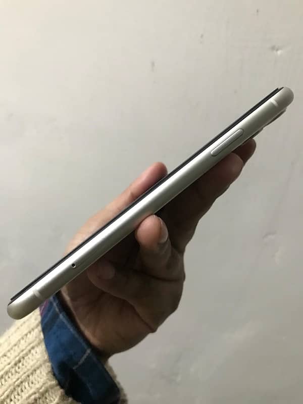 Iphone 11 JV 64gb 1