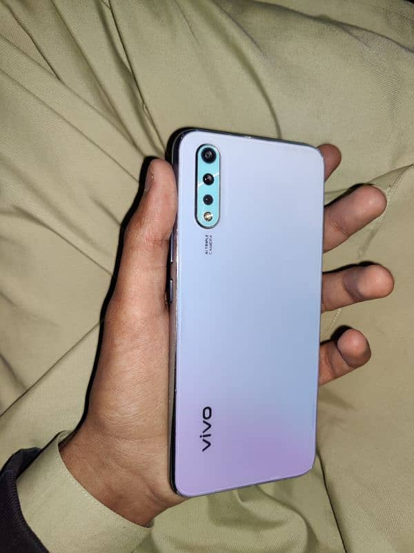 VIVO S1 8-256 (EXCHANGE POSSIBLE) 0