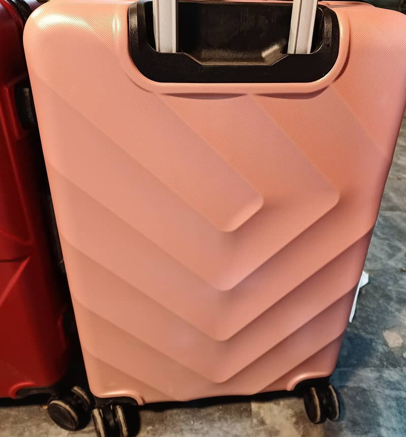 Luggage/suitcase (medium) 0