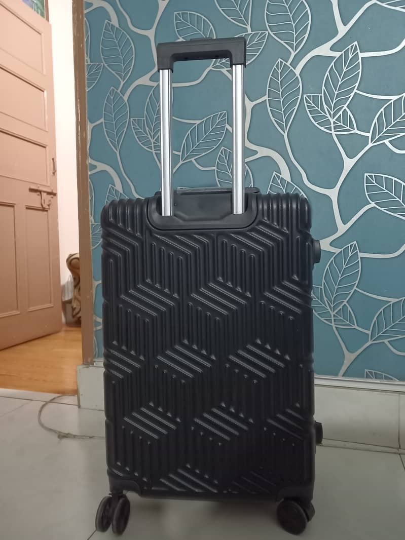 Luggage/suitcase (medium) 5