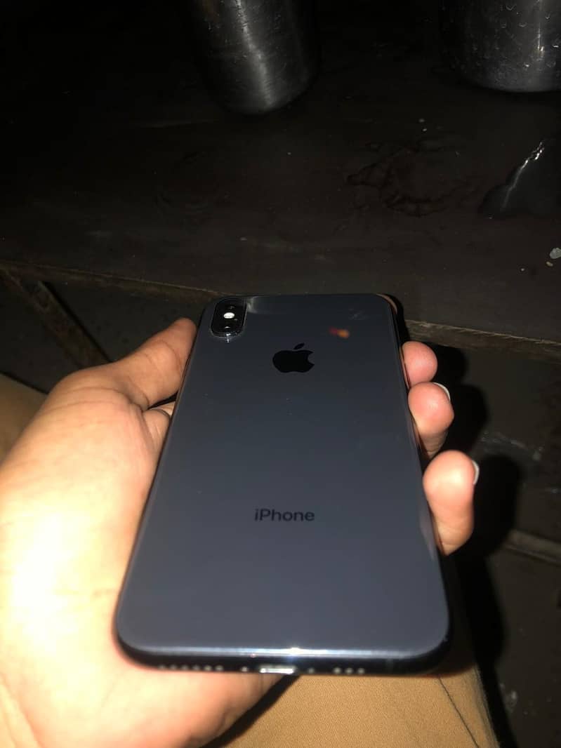 Apple iPhone XS 0