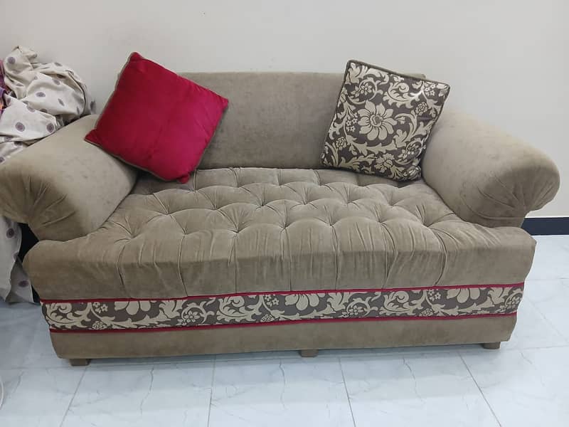 7 Seater slightly used sofa for sale 1