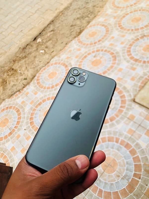 IPhone 11 Pro Max 256GB Factory Unlocked 0