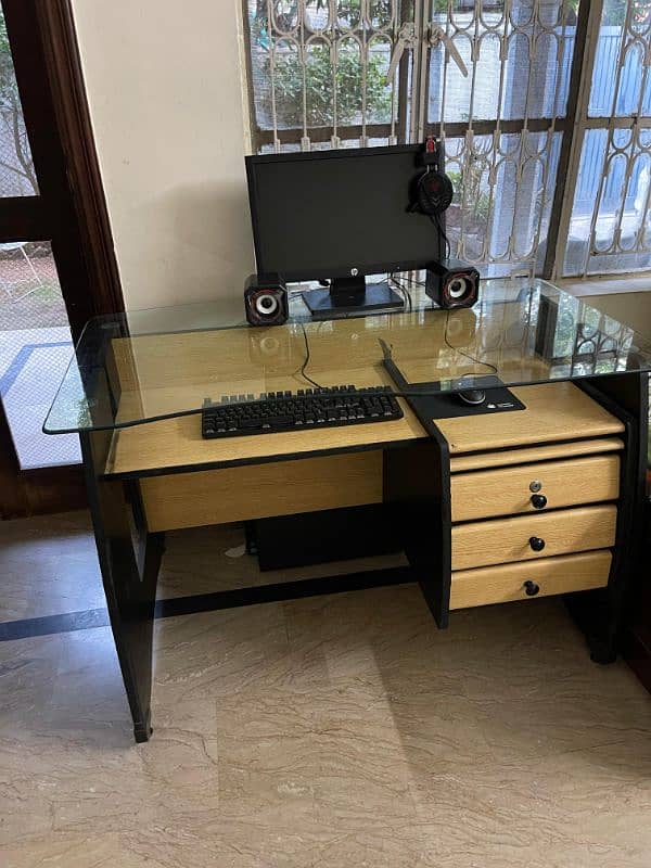 Table and Chair for sale (0300=3558667) 5