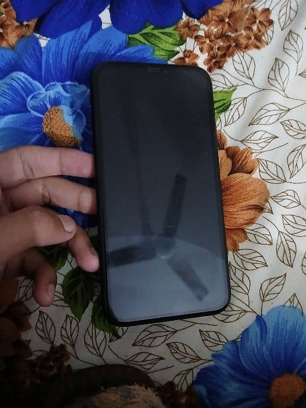 iphone XR sake urgently 0