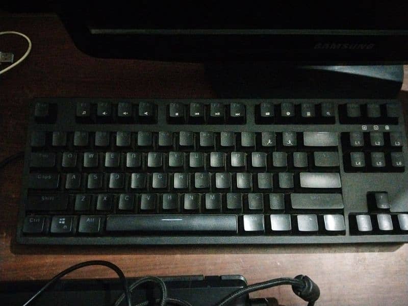 Gaming Keyboard For Sale Urgent 1