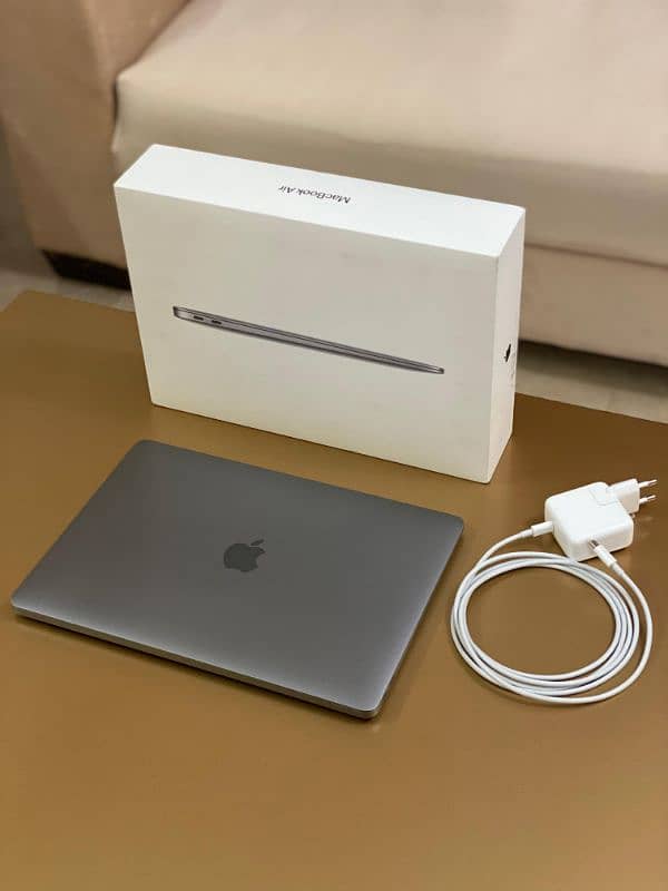 MacBook Air M1 2020 8/256gb 1