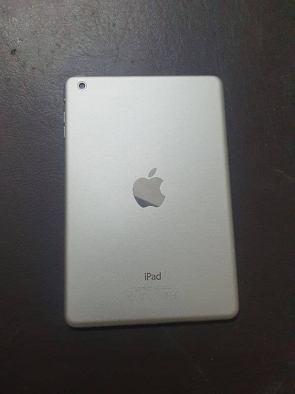 Apple Ipad Mini | 16GB | Silver 2