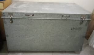 Solid Metal Storage Box ( traditional Paiti)