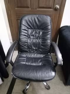 Revolving office chair