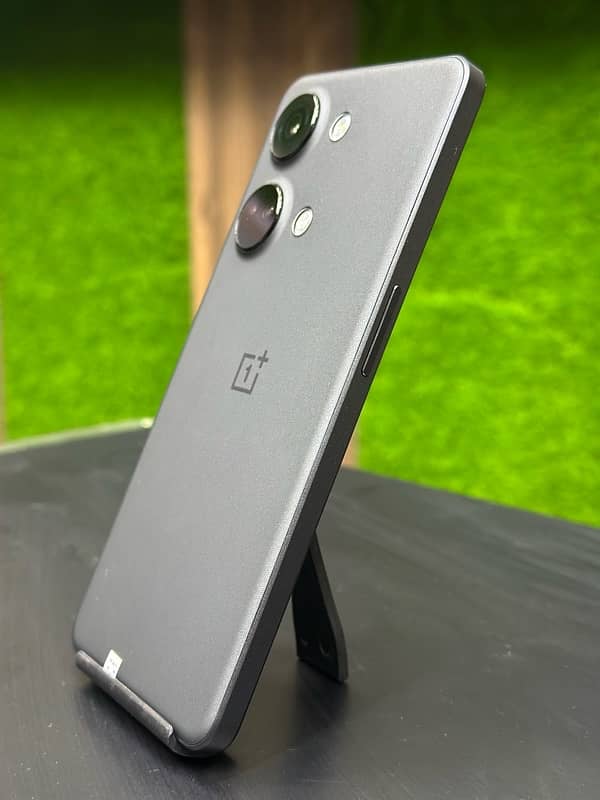 oneplus ace2v 4