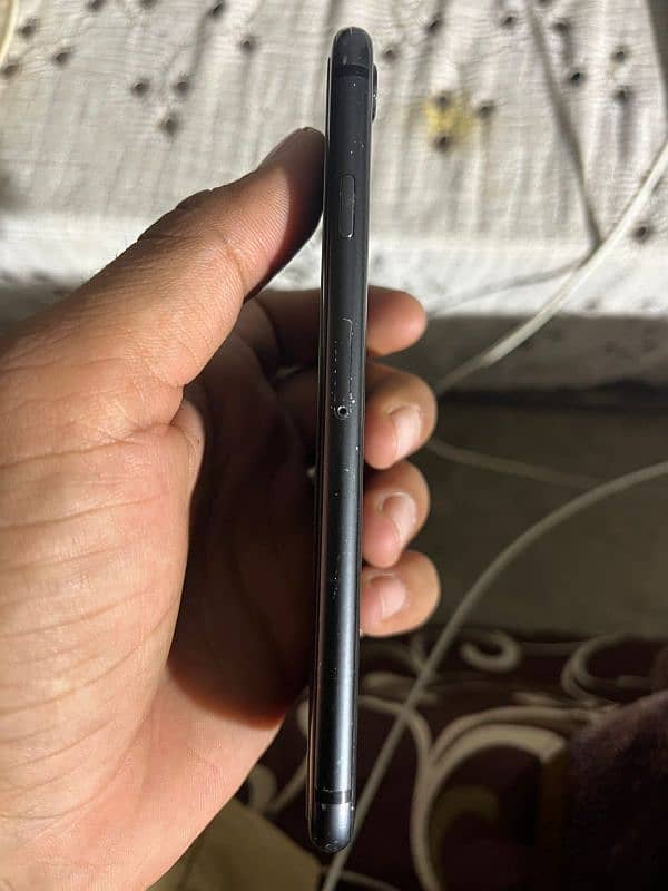 iphone 8 for sale non PTA, True Tone active, available good condition 5